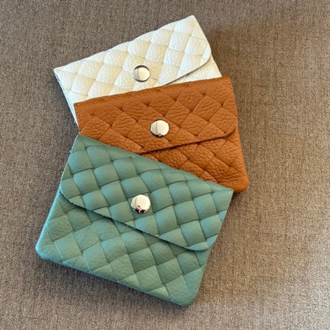 Soft Leder Lattice Geldbeutel in Cognac Braun - Klein 