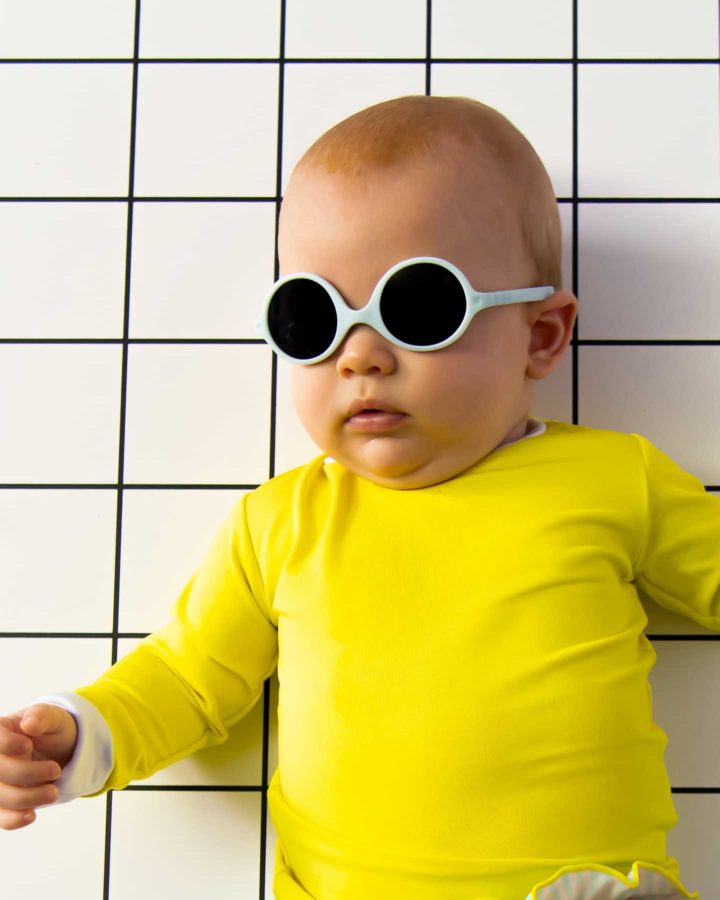 KiETLA Baby-Sonnenbrille Diabola (UV-Schutz 4) mit hellblauem Rahmen-