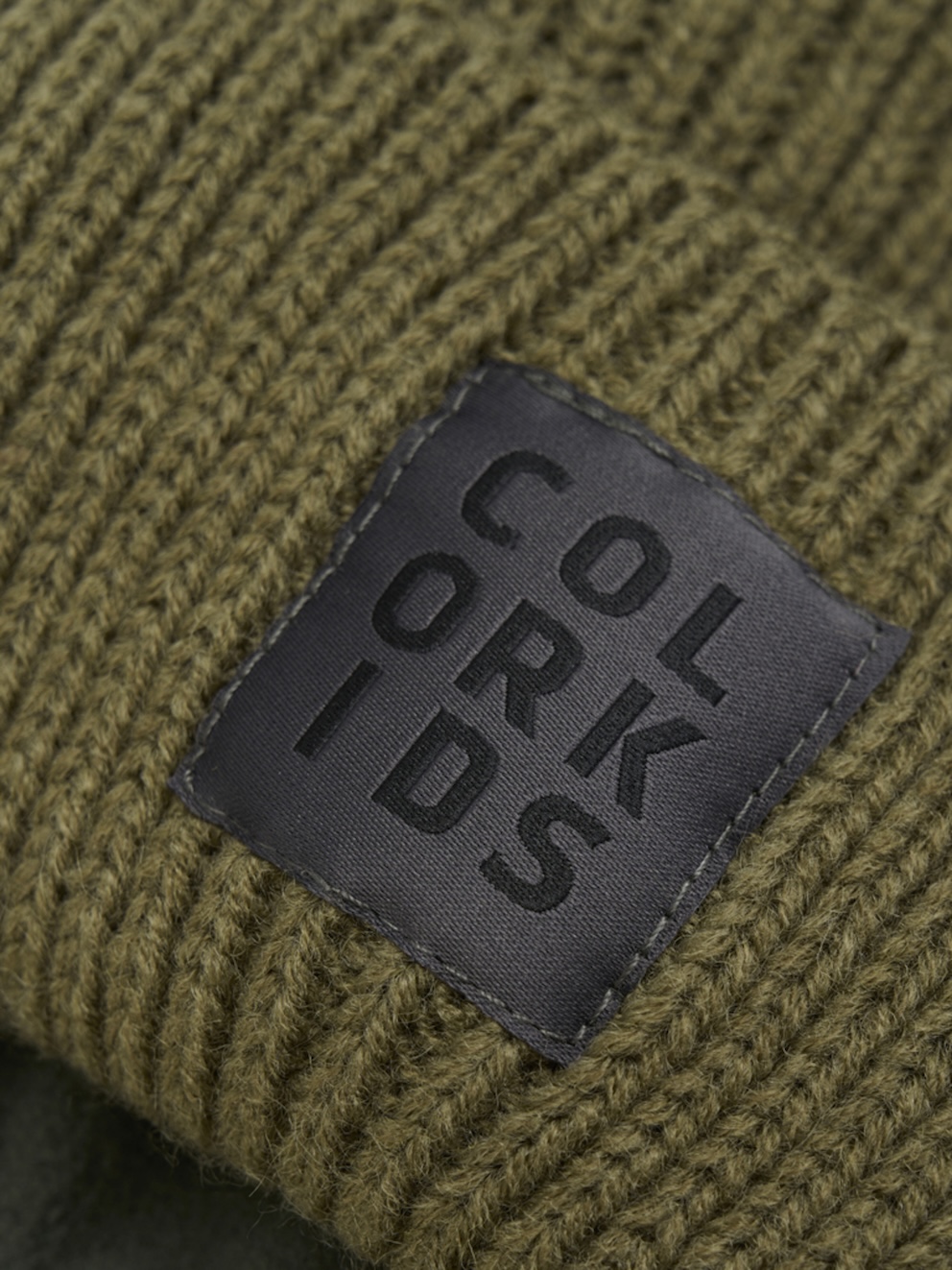 Color Kids Beanie mit Logo in Olive