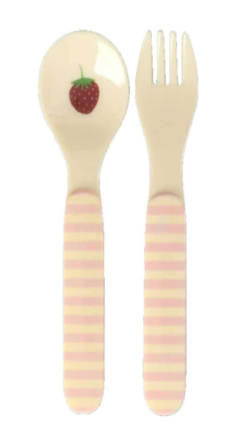RICE Kinderbesteck Pink ABC Print – Melaminlöffel und Gabel RICE Kinderbesteck Pink ABC Print – Melaminlöffel und Gabel