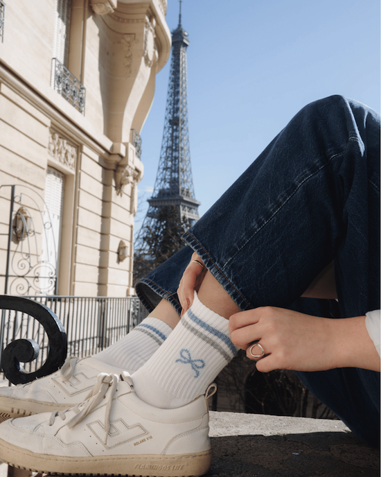 le ooley Socken Sportliche Tennis-Socken Hellblaue Schleifen - Paris Chi Chi