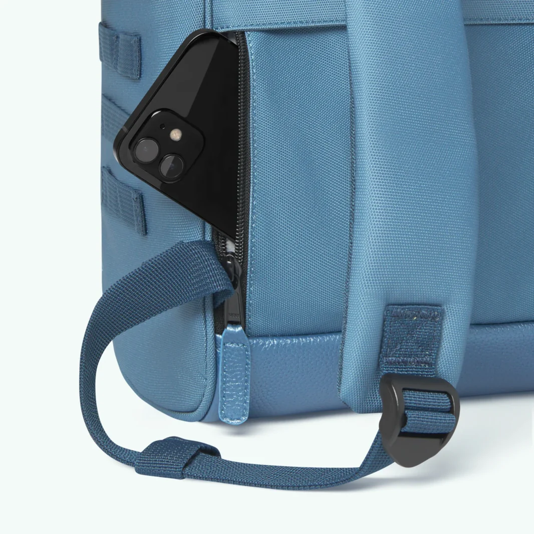 Cabaia ADVENTURER Rucksack Medium BOURGAS - Powder Blau Cabaia ADVENTURER Rucksack Medium BOURGAS - Powder Blau