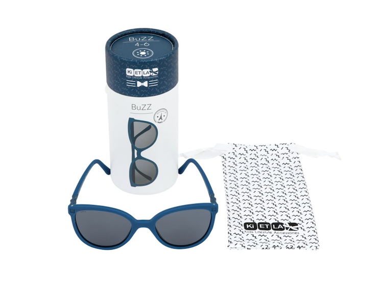 Bildschirmfoto-2022-03-08-um-22-03-56 KiETLA Kinder-Sonnenbrille BuZZ (UV-Schutz 3) Denim Blau