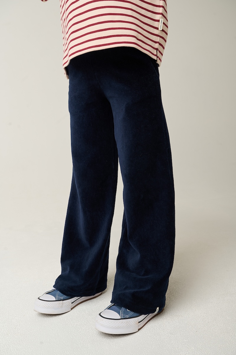 Tumble N Dry Willow Samt Cord Legging mit Schlag in Marineblau Tumble N Dry Willow Samt Cord Legging mit Schlag in Marineblau
