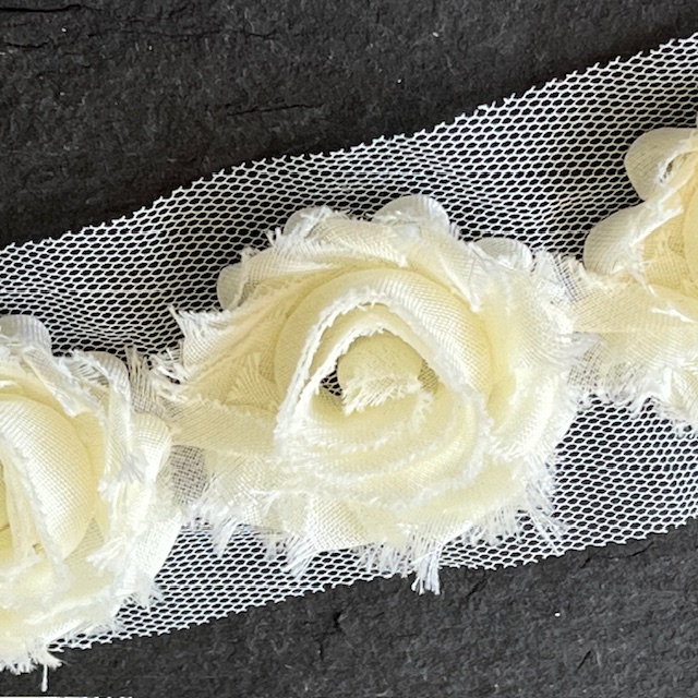 Wowzers Petit Shabby Chic Stoffblume Blüte - Creme - 3 Blumen 
