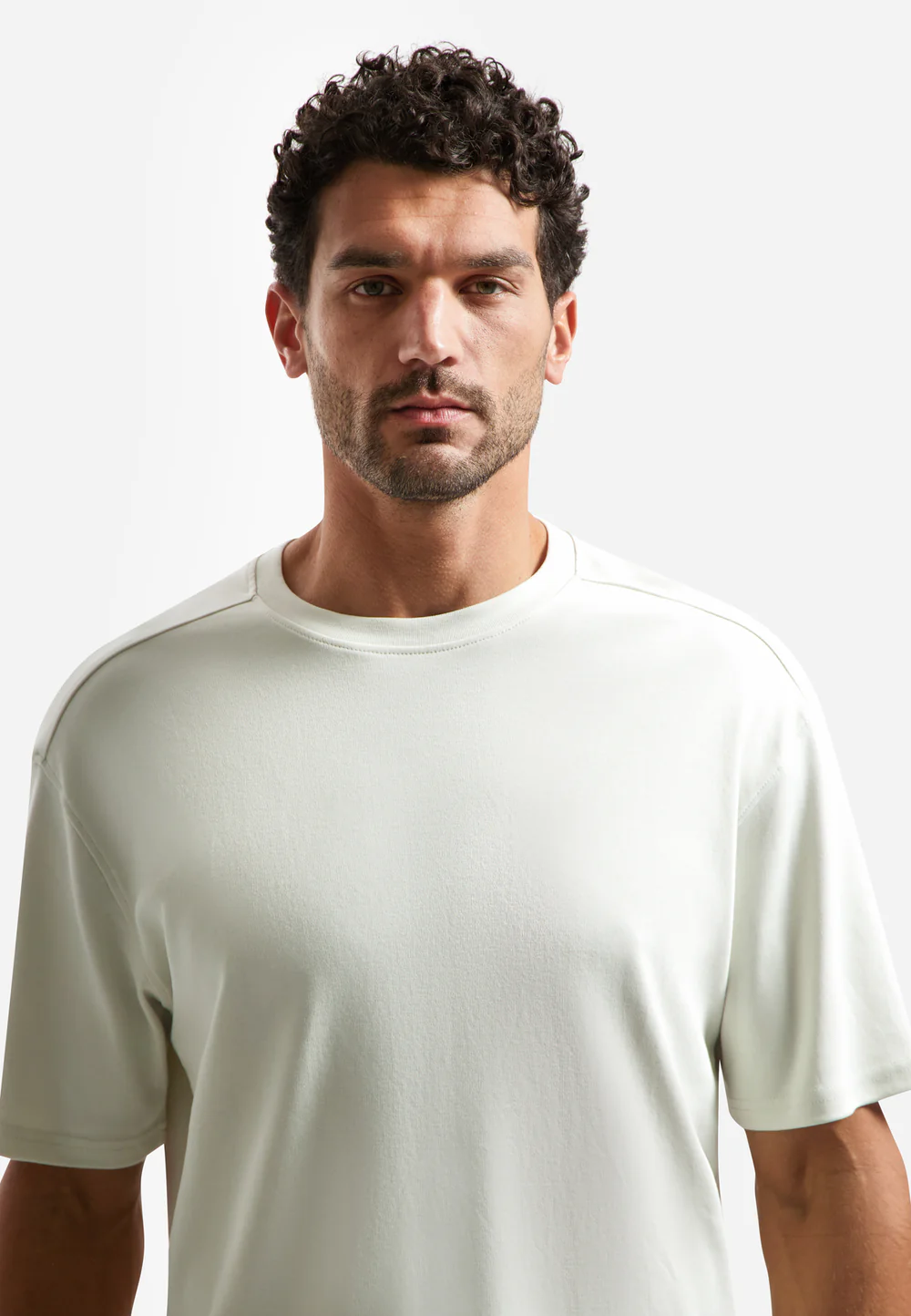 NO EXCESS Interlock-T-Shirt mit Rundhalsausschnitt in Kit Creme NO EXCESS Interlock-T-Shirt mit Rundhalsausschnitt in Kit Creme