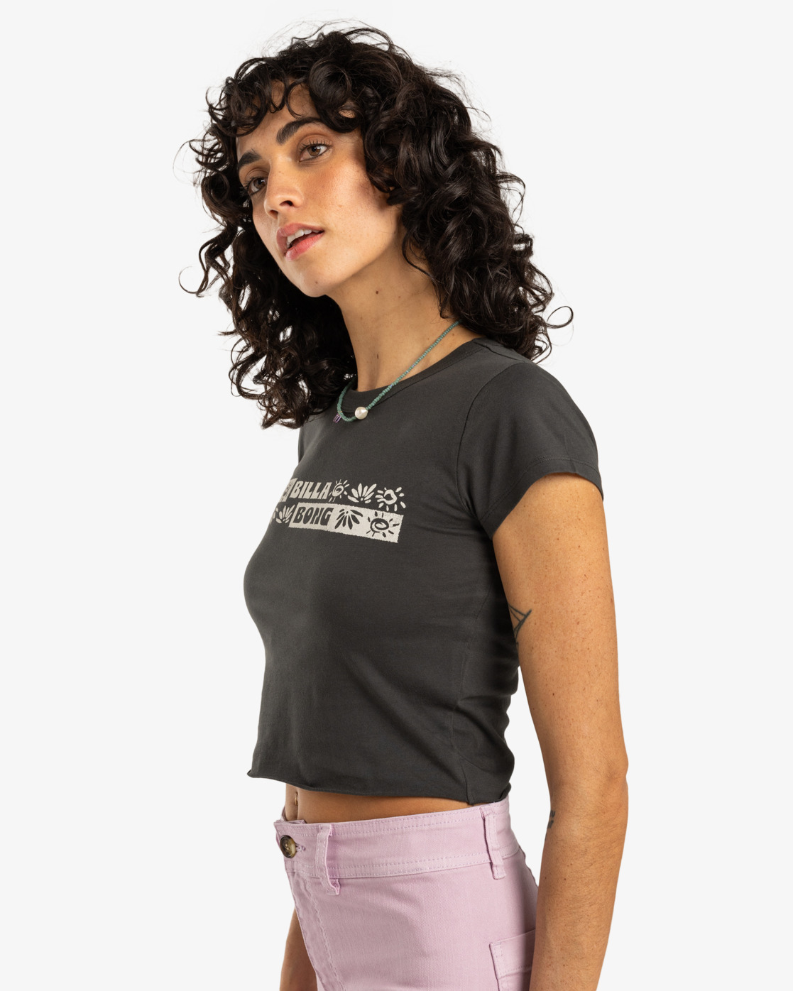 Billabong Paradise Way T-Shirt für Frauen in Off Black/Schwarz - SALE Billabong Paradise Way T-Shirt für Frauen in Off Black/Schwarz - SALE