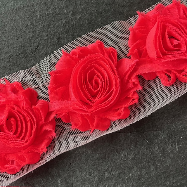Wowzers Shabby Chic Stoffblume Blüte am Band - Neon Pink - 3 Blumen Wowzers Shabby Chic Stoffblume Blüte am Band - Neon Pink - 3 Blumen