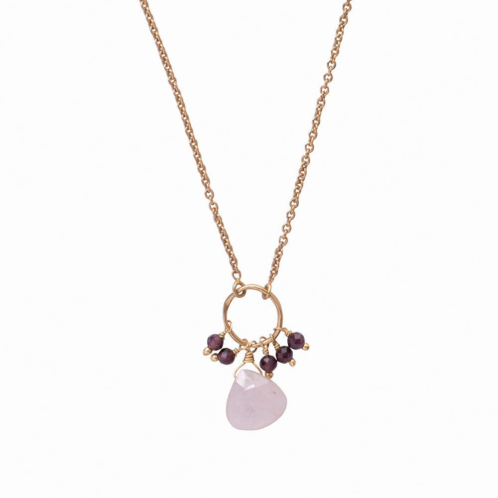 AW31113_Illusion-Rose-Quartz-Garnet-Necklace-Gold-Plated_2_A-Beautiful-Story A Beautiful Story Illusion Rosenquarz Granat Vergoldete Halskette
