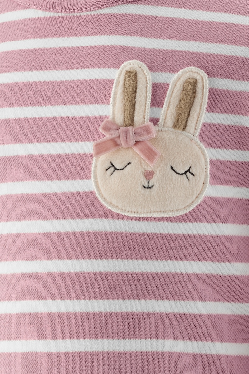 Happy Girls Langarm Kleid In Altrosa & Creme Gestreift mit Hase Applikation Happy Girls Langarm Kleid In Altrosa & Creme Gestreift mit Hase Applikation