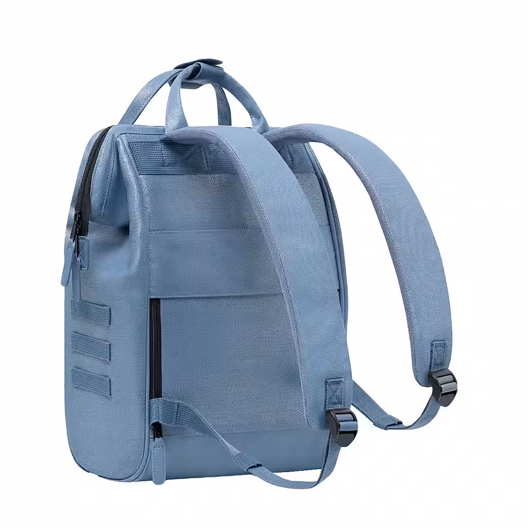 Cabaia Rucksack Davos Medium Adventurer (mit Laptop-Fach) - Puderblau Glitzer Cabaia Rucksack Davos Medium Adventurer (mit Laptop-Fach) - Puderblau Glitzer