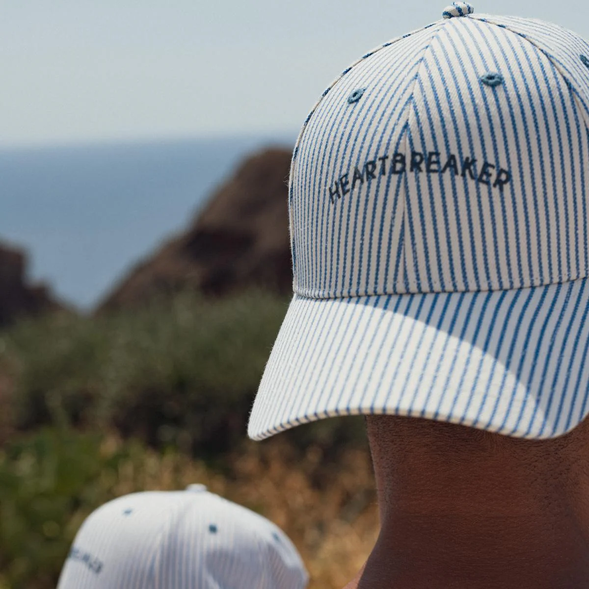 Chamaye Cap für Damen Herren und Kind - Marineblau Gestreift - HEARTBREAKER