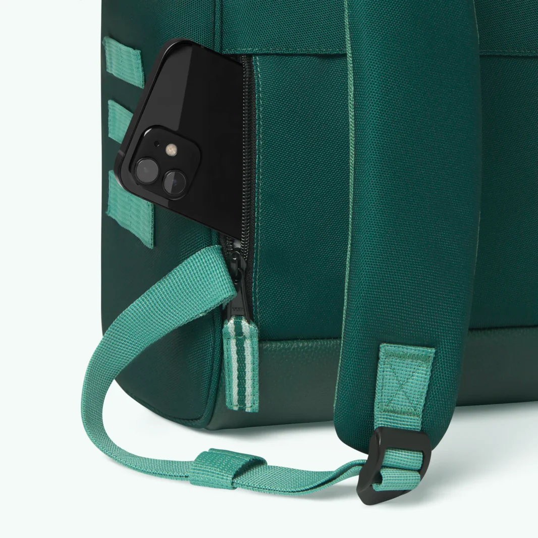 Cabaia Rucksack LIMA Medium mit Laptop-Fach - Grün Cabaia Rucksack LIMA Medium mit Laptop-Fach - Grün