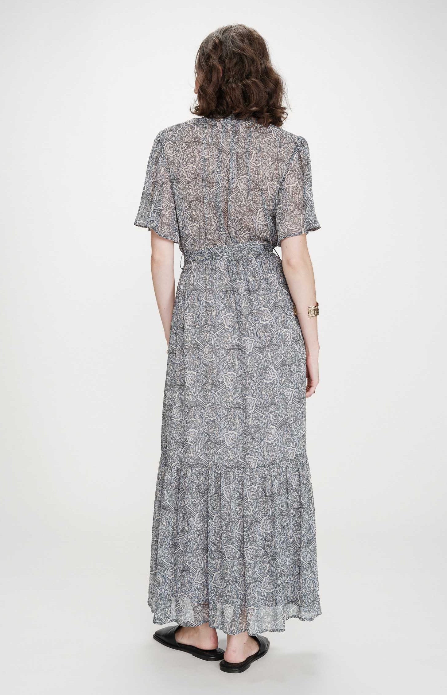 Grace & Mila VENELLE Langes Paisley Print Kleid in Blau Ciel Venelle Grace & Mila VENELLE Langes Paisley Print Kleid in Blau Ciel Venelle
