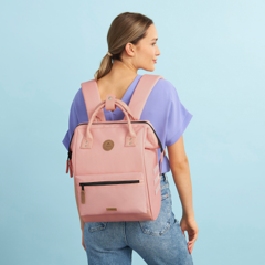 TDM_S24_ADVENTURER_MEDIUM_SANMIGUELITO_3701328392088_10066ibcAMyFb0n Cabaia Rucksack SAN MIGUELITO Medium mit Laptop-Fach - Rosa