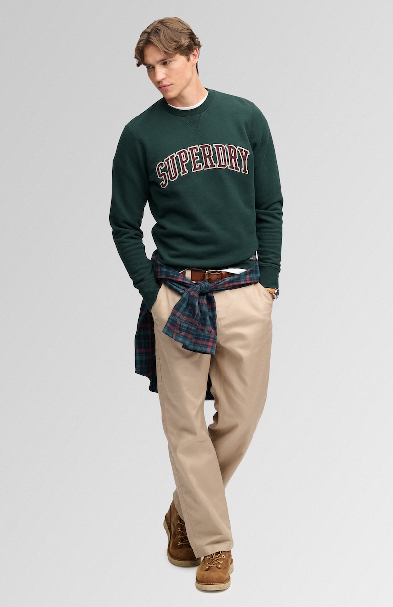 Superdry Athletic Applique Sweatshirt in Grün lockere Passform in Enamel Green Superdry Athletic Applique Sweatshirt in Grün lockere Passform in Enamel Green