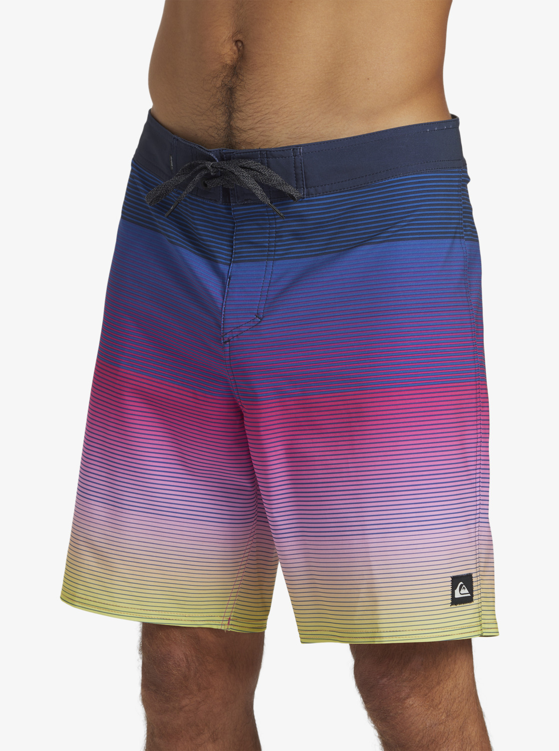 aqybs03651_quiksilver-w_ktp6_frt3 Quiksilver Surfsilk Massive 18" - Boardshorts für Männer - Farbverlauf Navy bis Pink
