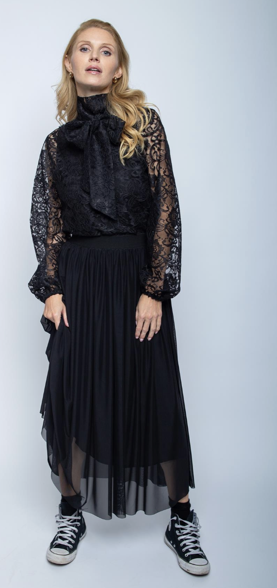 Emily van den Bergh Mesh Rock Maxi Tüllrock in Schwarz