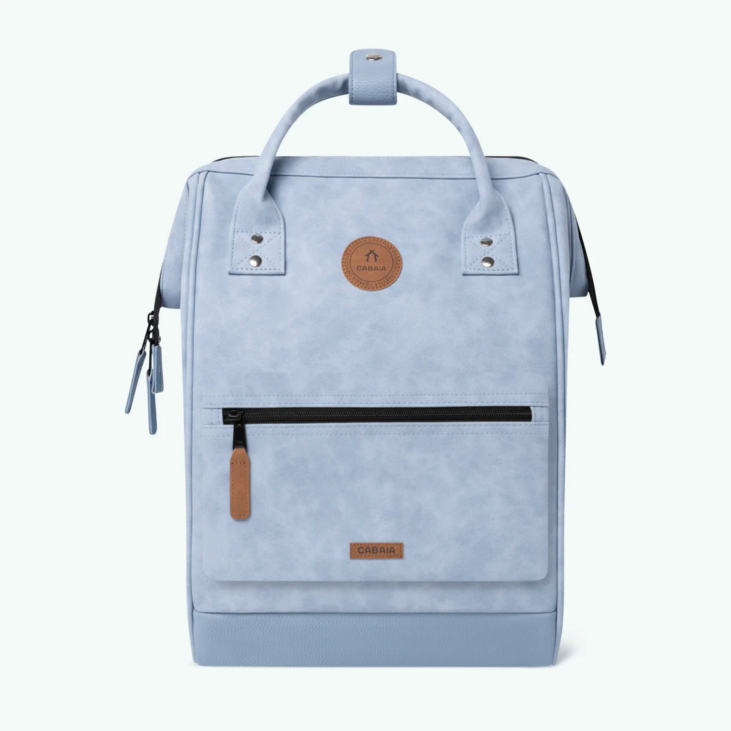 TDM_S24_ADVENTURER_MEDIUM_GUAYAQUIL_3701328391050_02_1066x-webp Cabaia Rucksack GUAYAQUIL Medium mit Laptop-Fach - Hellblau