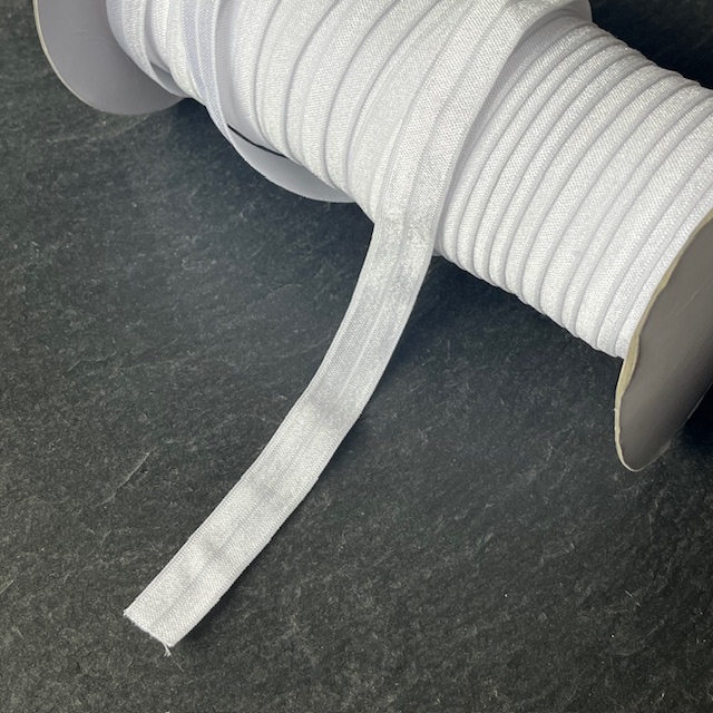 Wowzers Bastelbedarf elastischen Satin Band in Weiß- 1 Meter 