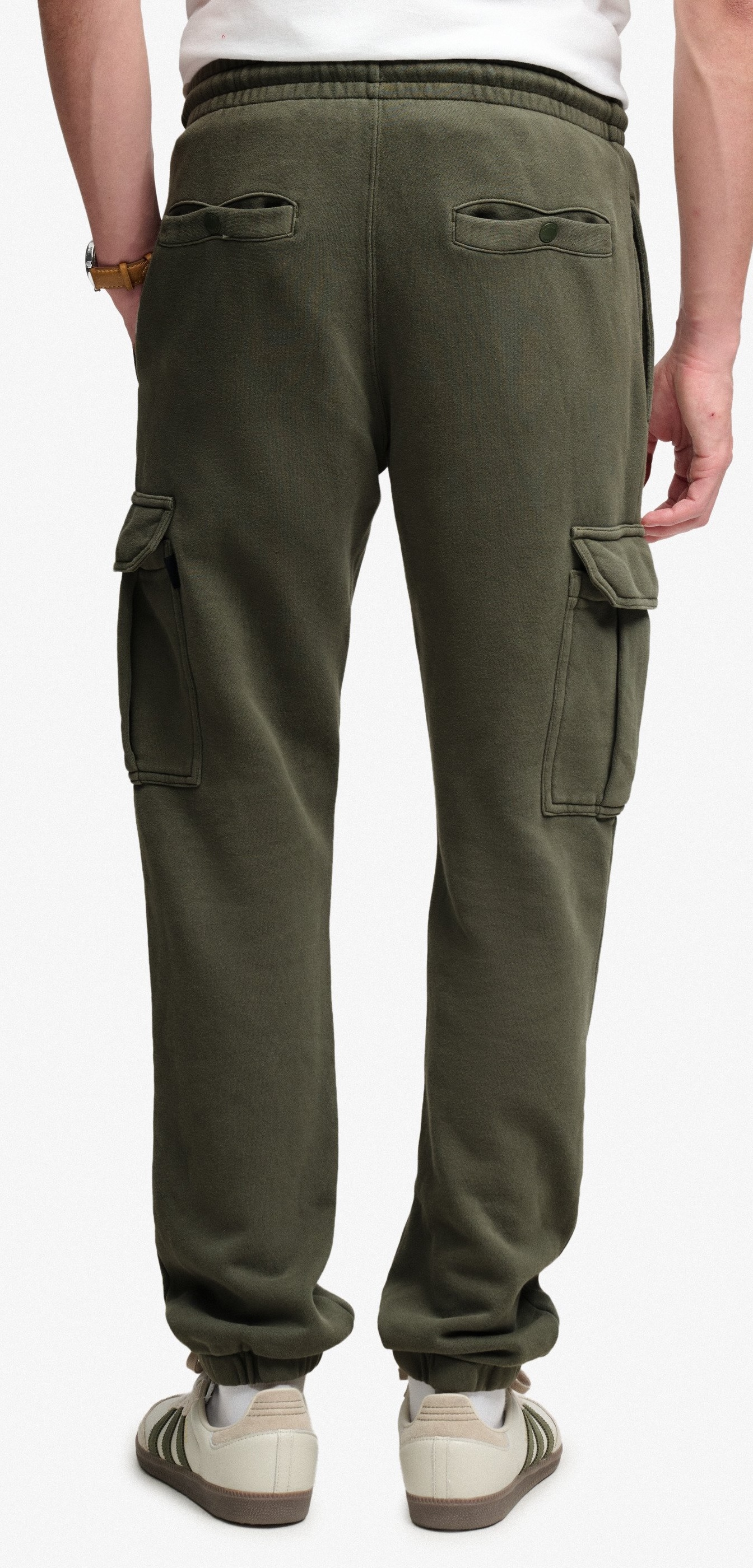 Superdry Herren Micro Logo Cargo-Jogginghose in Grün Superdry Herren Micro Logo Cargo-Jogginghose in Grün