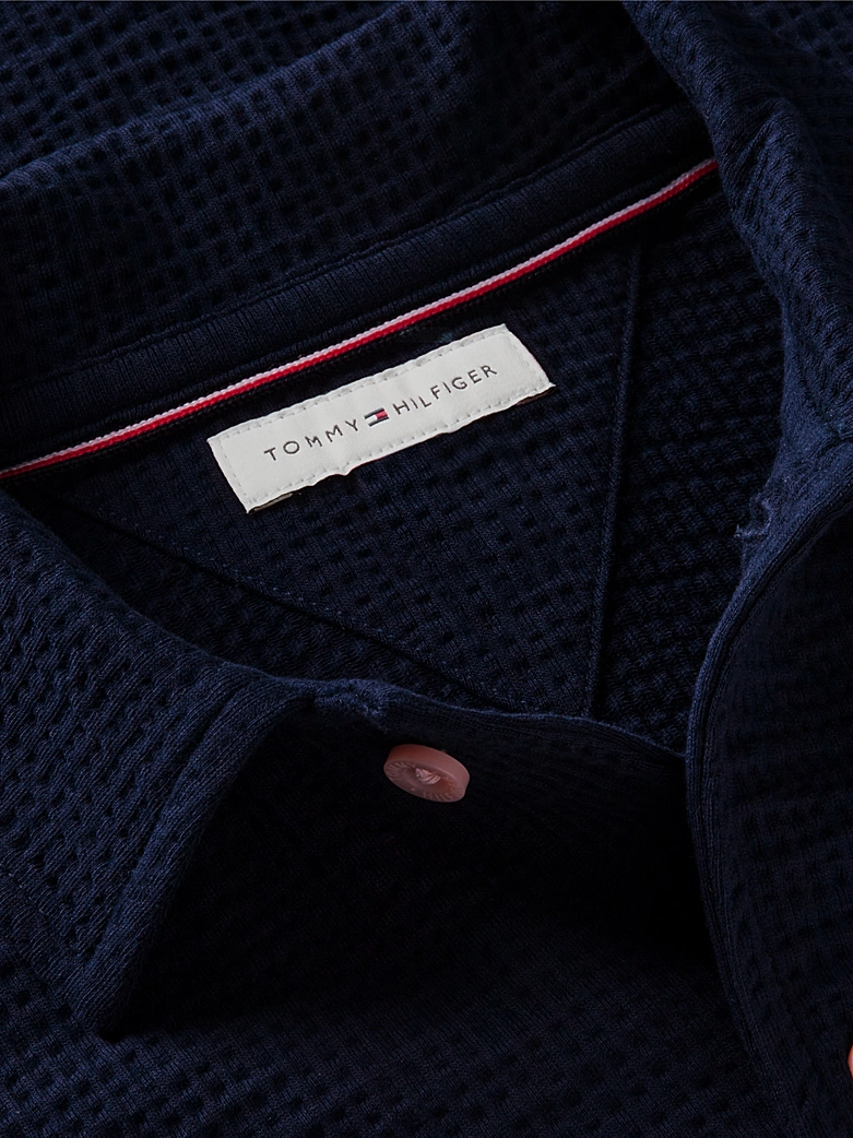 Tommy Hilfiger Essential Relaxed Fit Seersucker-Kurzarmhemd in Dark Night Navy Blau Tommy Hilfiger Essential Relaxed Fit Seersucker-Kurzarmhemd in Dark Night Navy Blau