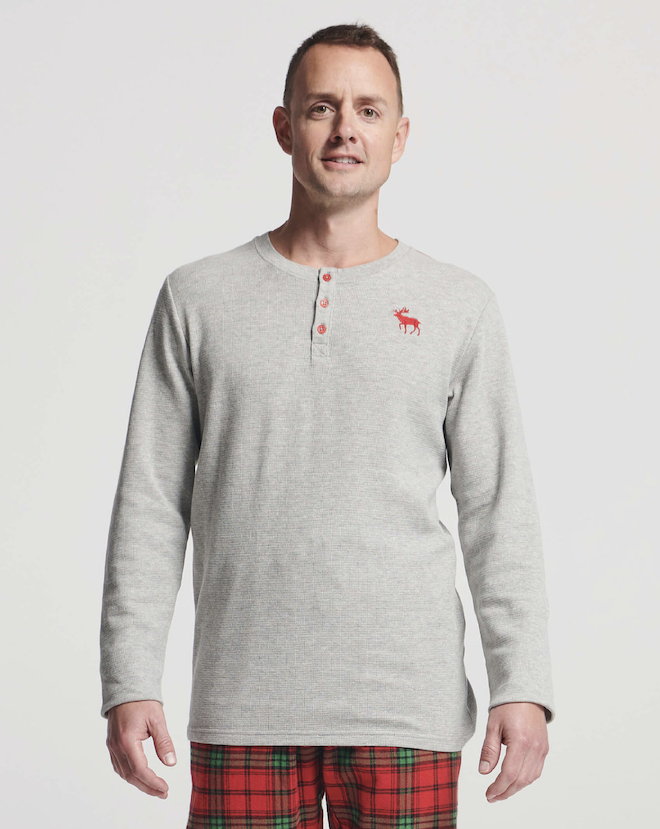 Bildschirm-foto-2023-10-12-um-15-34-55 Little Blue House Langarm Waffle Henley T-Shirt in Grau