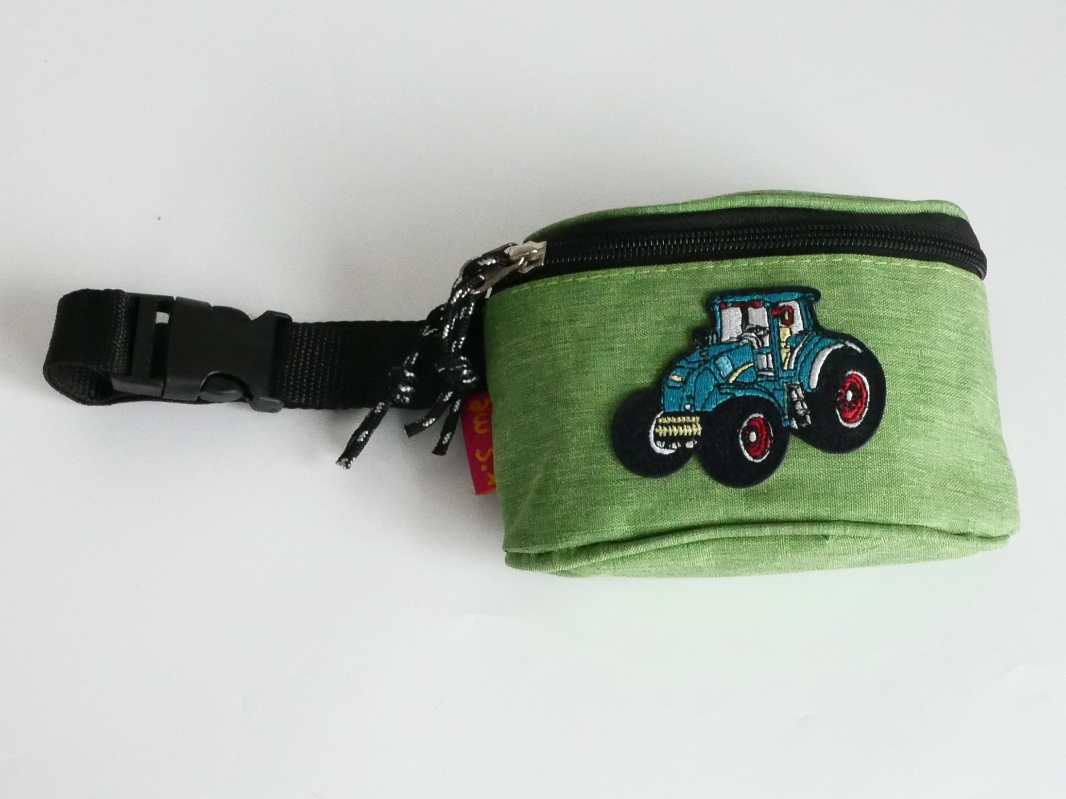 KisMe Bauchtasche Bumbag Gürteltasche in Grün - Traktor KisMe Bauchtasche Bumbag Gürteltasche in Grün - Traktor