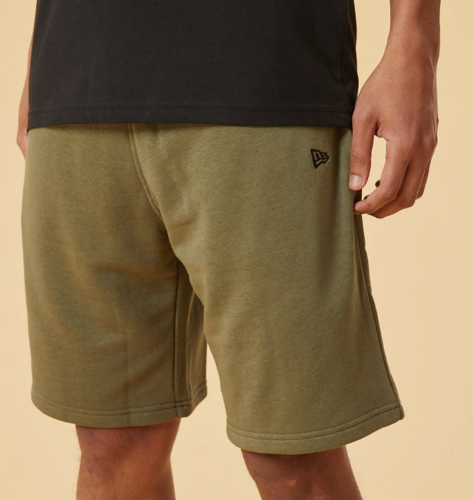 Bildschirmfoto-2022-02-22-um-10-27-13 New Era Shorts - Grün Meliert