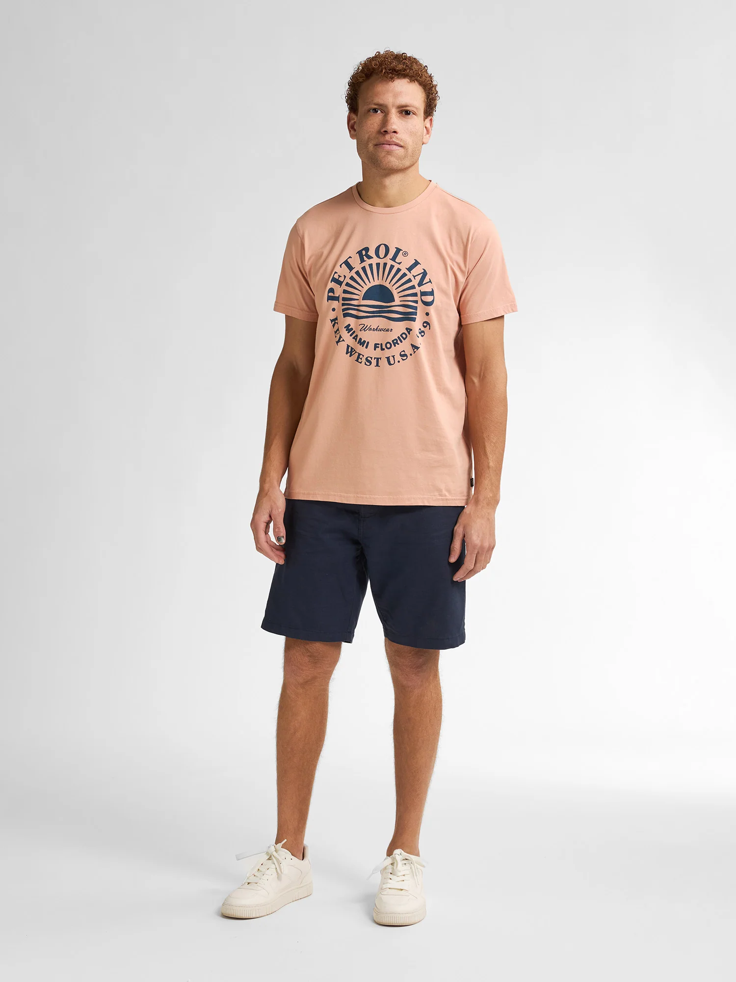 Petrol Industries Herren Leinen Chino Short Tropicwave in Navy Blau Petrol Industries Herren Leinen Chino Short Tropicwave in Navy Blau