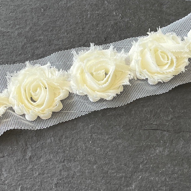 Wowzers Petit Shabby Chic Stoffblume Blüte - Creme - 3 Blumen 