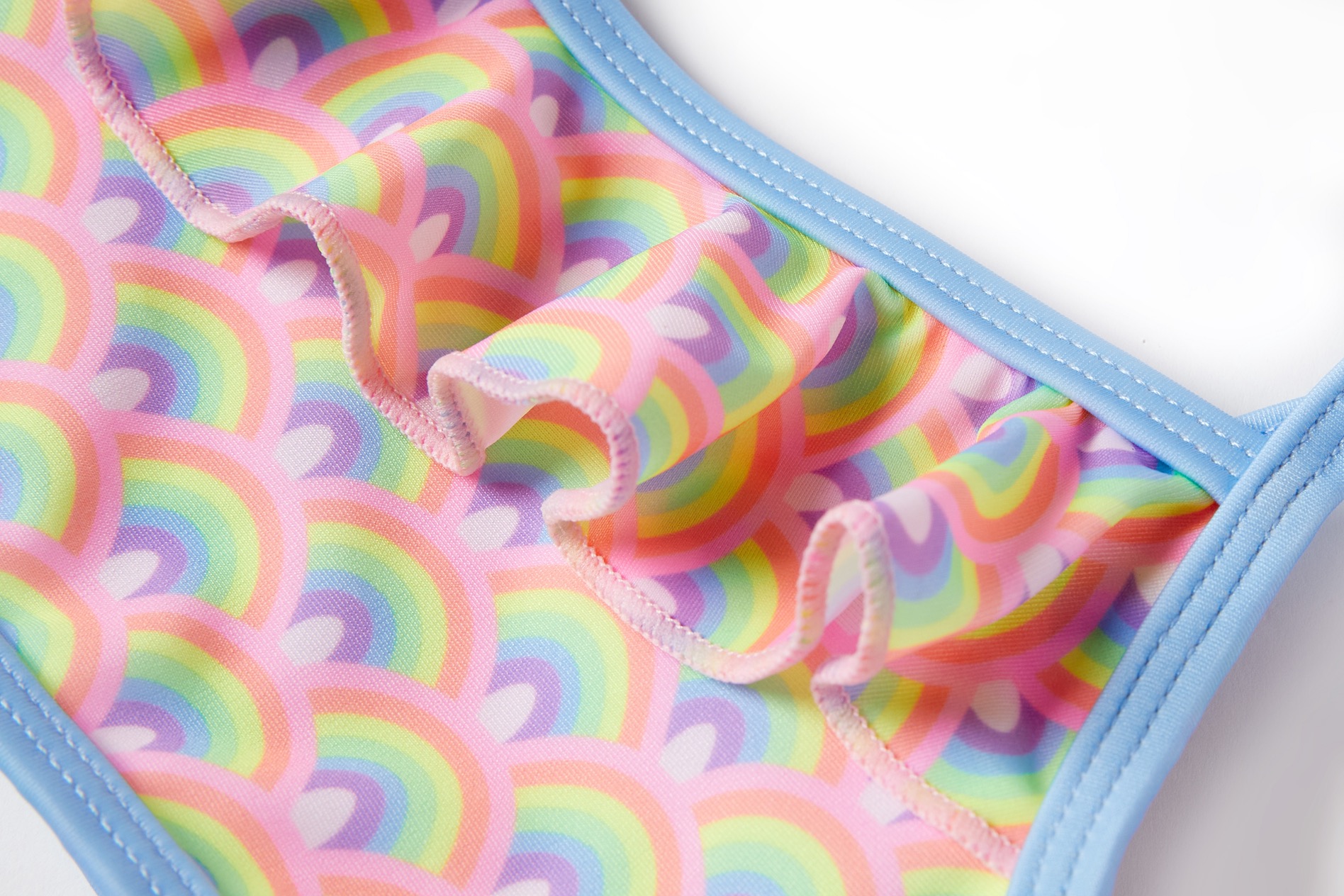 Someone Bikini Swimmy in Rosa mit Pastell Regenbogen Someone Bikini Swimmy in Rosa mit Pastell Regenbogen