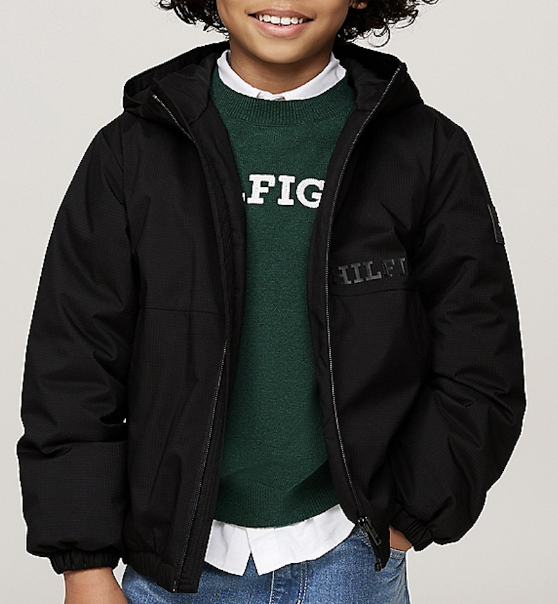 Tommy Hilfiger Leichtgewichtige Jungs Relaxed Fit Ripstop Jacke in Schwarz - SALE Tommy Hilfiger Leichtgewichtige Jungs Relaxed Fit Ripstop Jacke in Schwarz - SALE