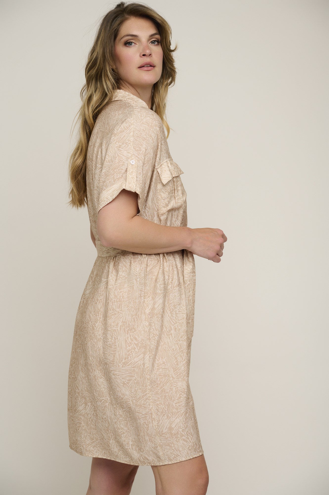 Rino & Pelle Diana Kurzarm Hemdkleid in Beige gemustert