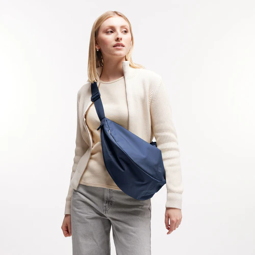 GOT BAG MOON BAG LARGE MONOCHROME in DEEP OCEAN - Large Crossbody in Marineblau