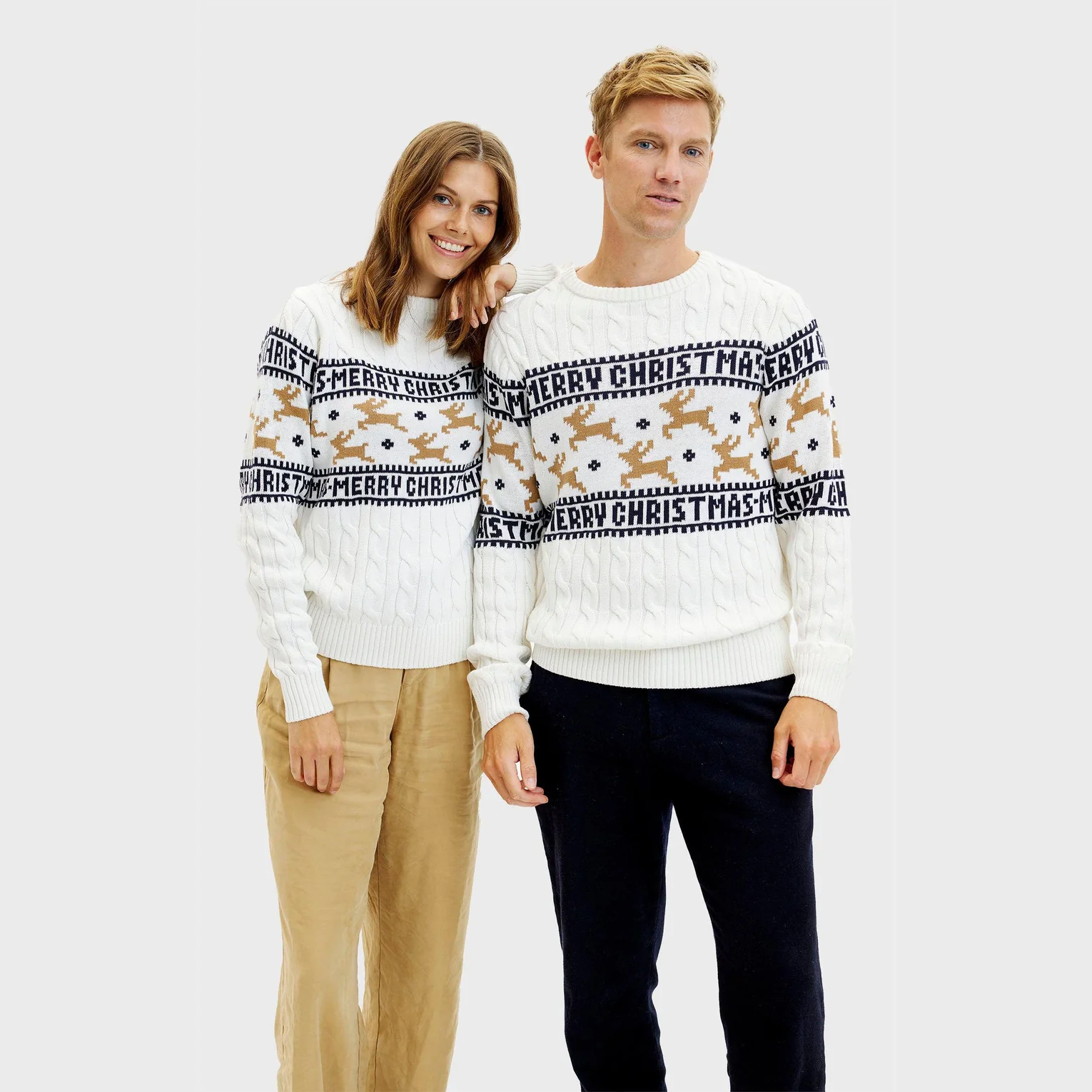 Christmas Sweater Elegant in Creme mit Zopfmuster & Rentier - Bio Baumwolle 