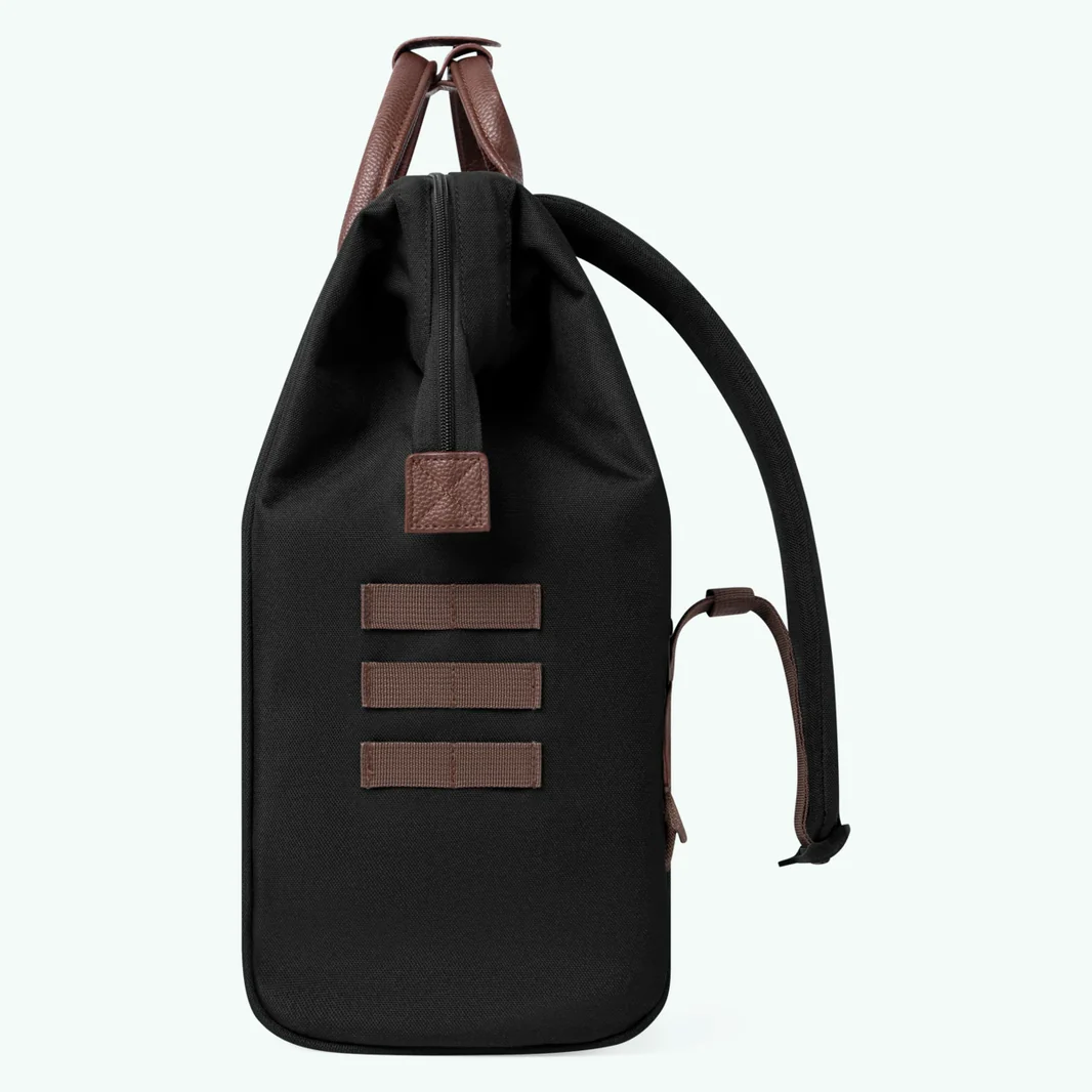 Cabaia ADVENTURER Rucksack Large MANAGUA - in Schwarz & Braun