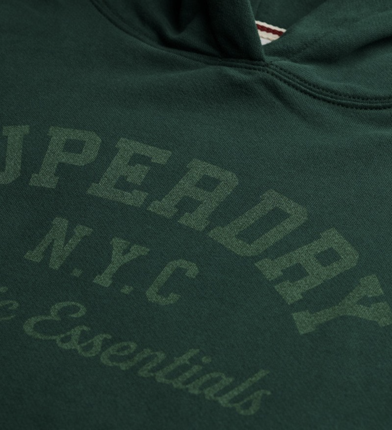 Superdry Damen Relaxed Kapuzenpullover in Grün Superdry Damen Relaxed Kapuzenpullover in Grün