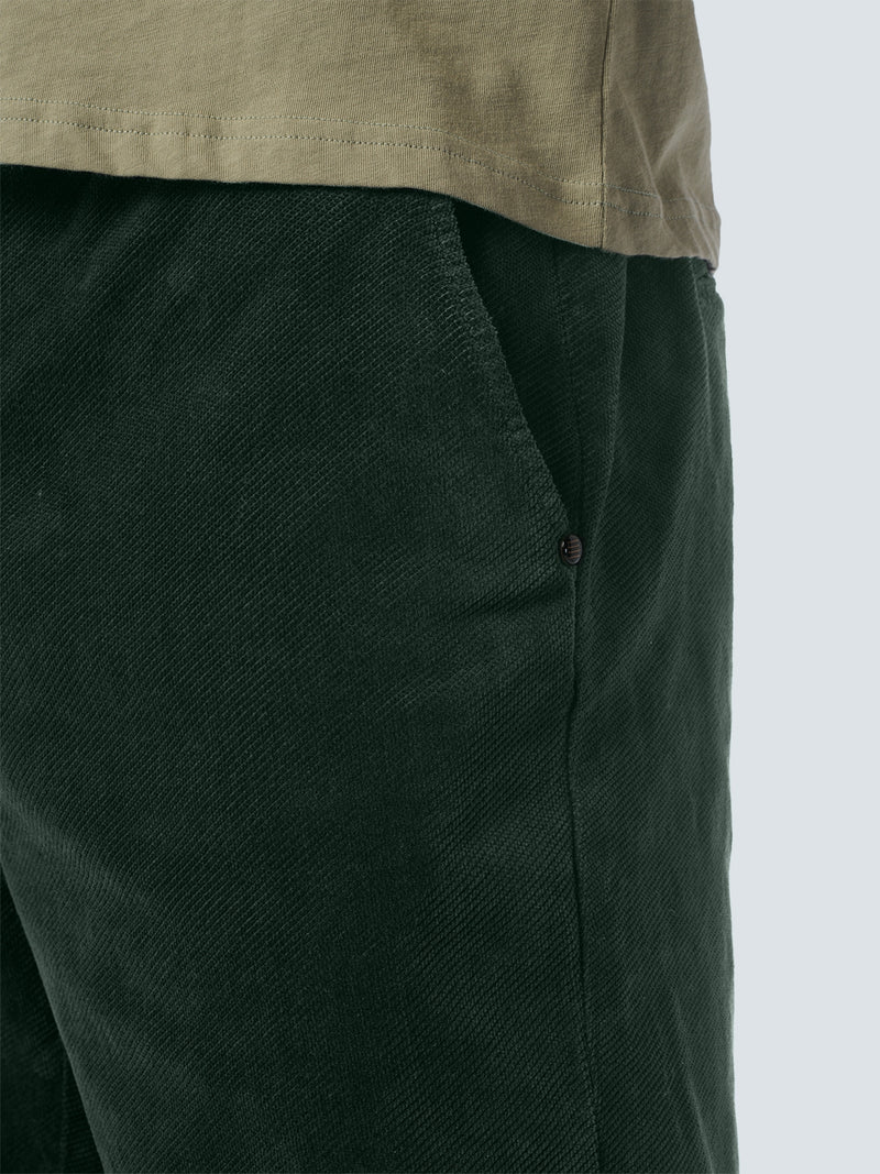 No Excess Cordhose mit Köperbindung - Dark Moss/Dunkelgrün - SALE No Excess Cordhose mit Köperbindung - Dark Moss/Dunkelgrün - SALE