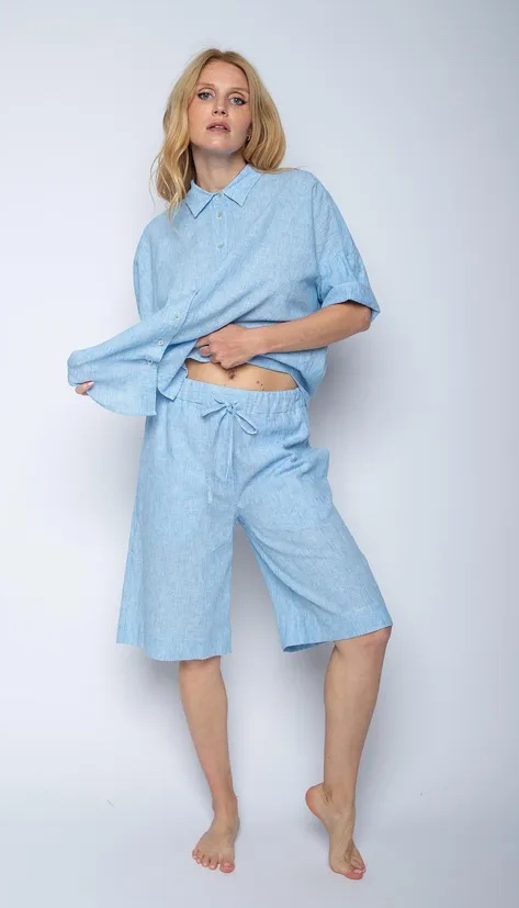 Emily van den Bergh Kurze Leinen Bermuda Damenhose Hellblau Gestreift - SALE Emily van den Bergh Kurze Leinen Bermuda Damenhose Hellblau Gestreift - SALE