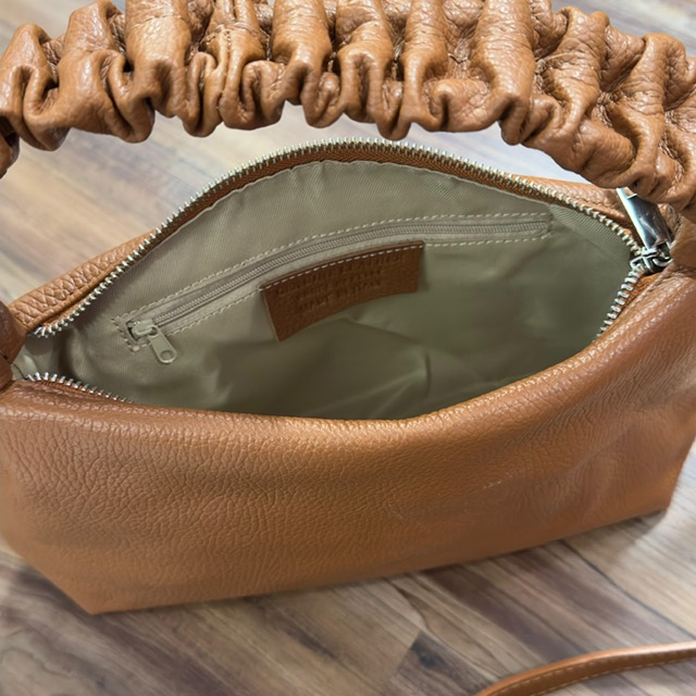 BFF Ledertasche mit süßen Cinch Henkel & Schulterband - Cognac Braun