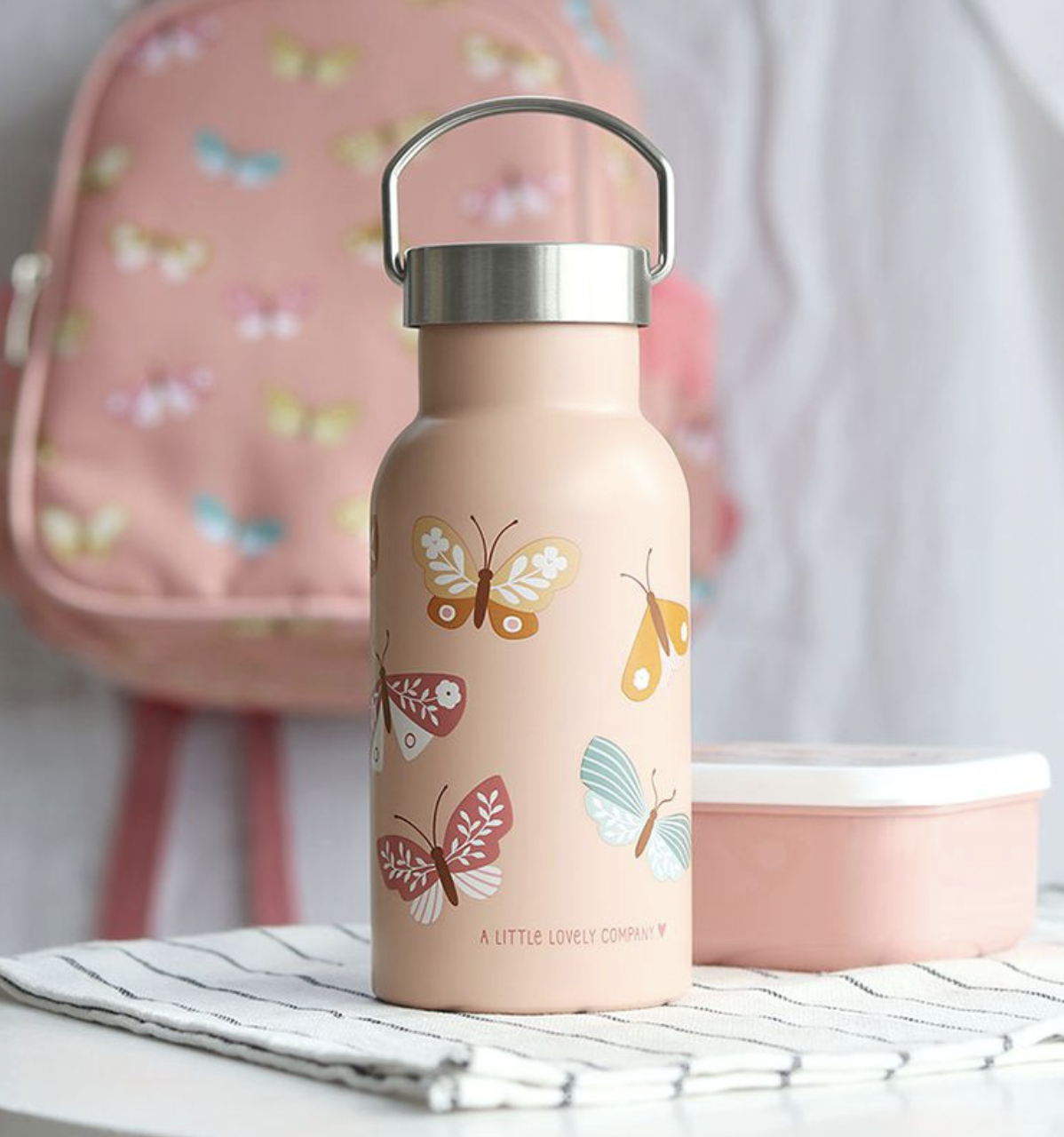 A Lovely Little Company Thermos Edelstahl Trinkflasche mit Strohhalm - Schmetterlinge A Lovely Little Company Thermos Edelstahl Trinkflasche mit Strohhalm - Schmetterlinge