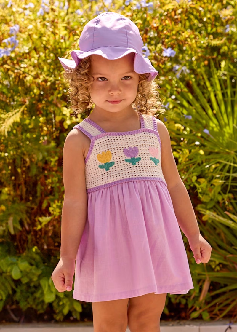 Mayoral Baby Kleid in Flieder mit Tulpen & Häkeldetail Mayoral Baby Kleid in Flieder mit Tulpen & Häkeldetail