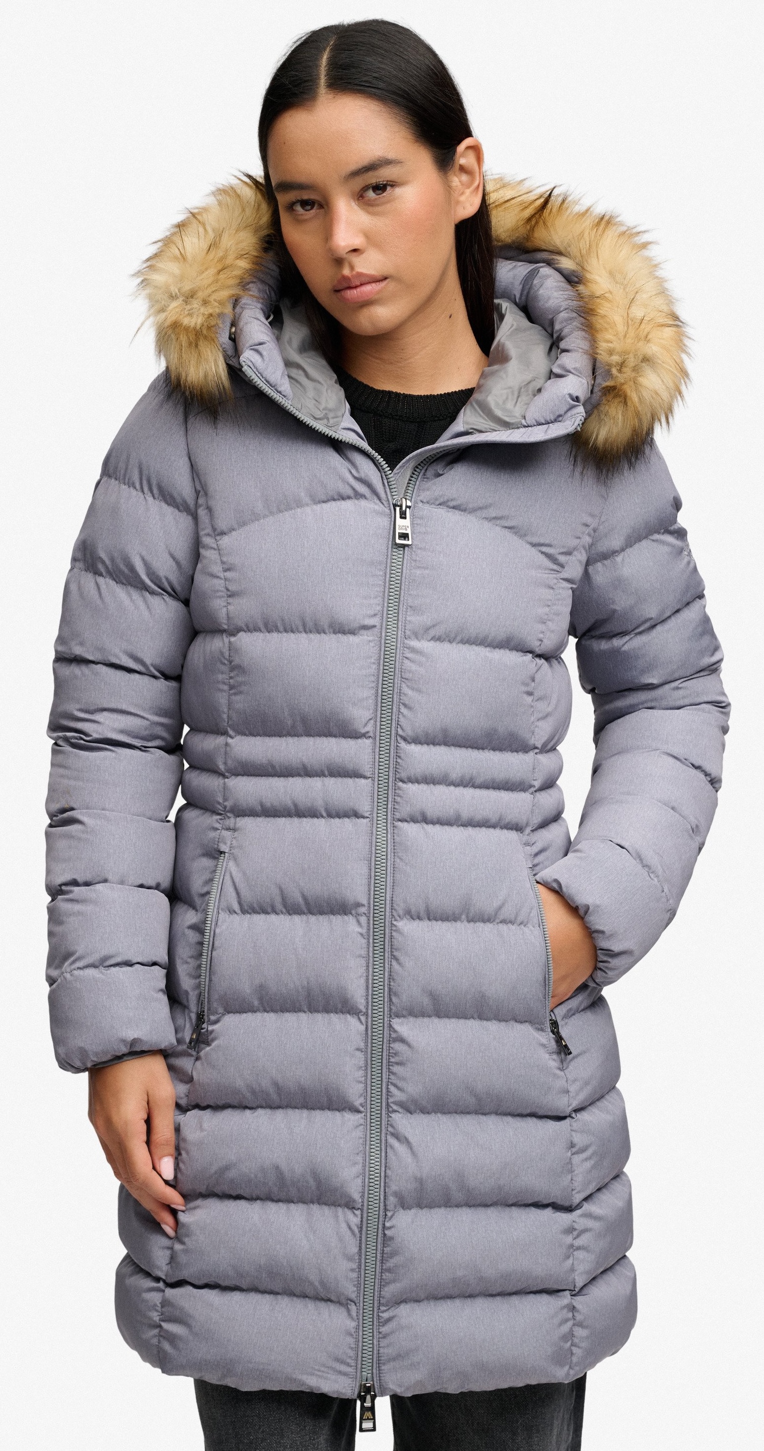 Superdry Damen Fuji mittellanger Mantel mit Kunstfellkapuze in Grau Superdry Damen Fuji mittellanger Mantel mit Kunstfellkapuze in Grau