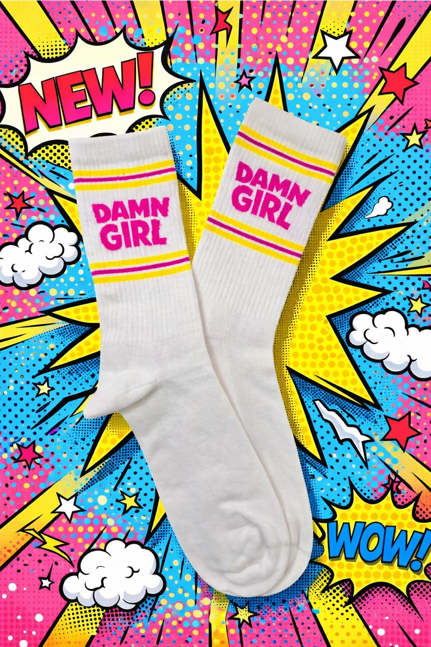 Pegada Sport Socken in Weiß mit Pink/Gelb - Damn Girl Pegada Sport Socken in Weiß mit Pink/Gelb - Damn Girl