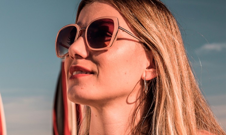 olivia-pink-3 Charly Therapy Sonnenbrille mit Etui - OLIVIA PINK