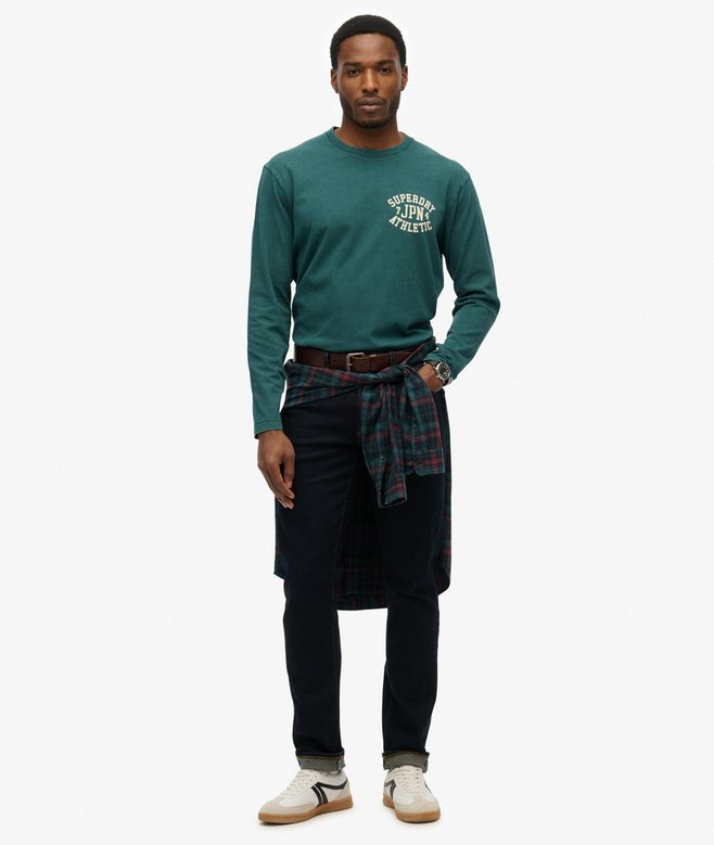 Superdry Männer Athletic Essential Langarmshirt in Dark Pine Green/Dunkelgrün