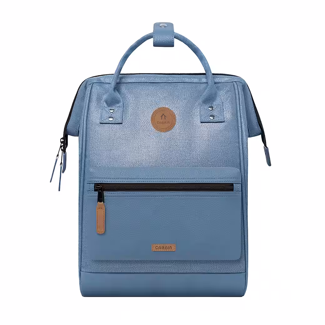 Cabaia Rucksack Davos Medium Adventurer (mit Laptop-Fach) - Puderblau Glitzer Cabaia Rucksack Davos Medium Adventurer (mit Laptop-Fach) - Puderblau Glitzer