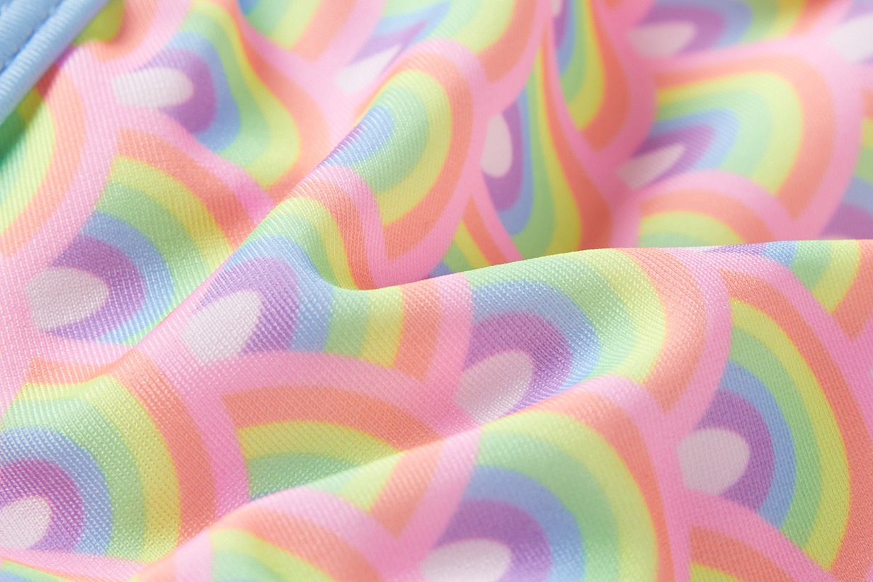 Someone Bikini Swimmy in Rosa mit Pastell Regenbogen Someone Bikini Swimmy in Rosa mit Pastell Regenbogen