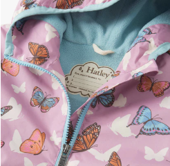 Hatley Regenjacke in Mauve Orchid Pop-Out Butterflies Zip-Up Lightweight Hatley Regenjacke in Mauve Orchid Pop-Out Butterflies Zip-Up Lightweight